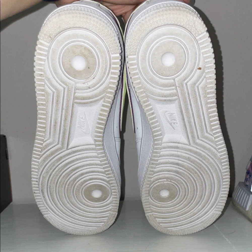 Nike Airforce 1 Easter - Picture 6 of 7